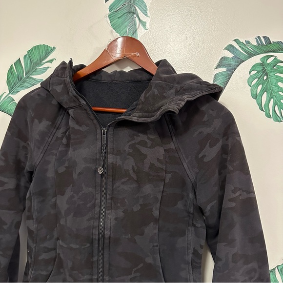 ‼️SOLD‼️Lululemon Camo Scuba Hoodie - Picture 3 of 6